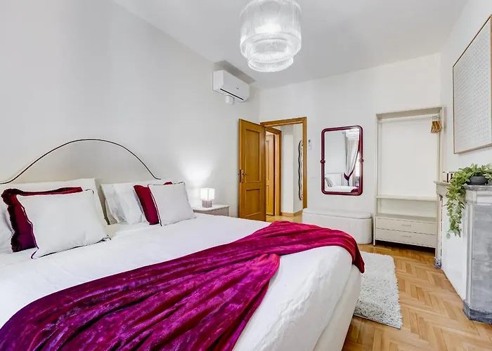 Spanish & Trevi Luxury Flat 200mq And 2 Terrace דירה *