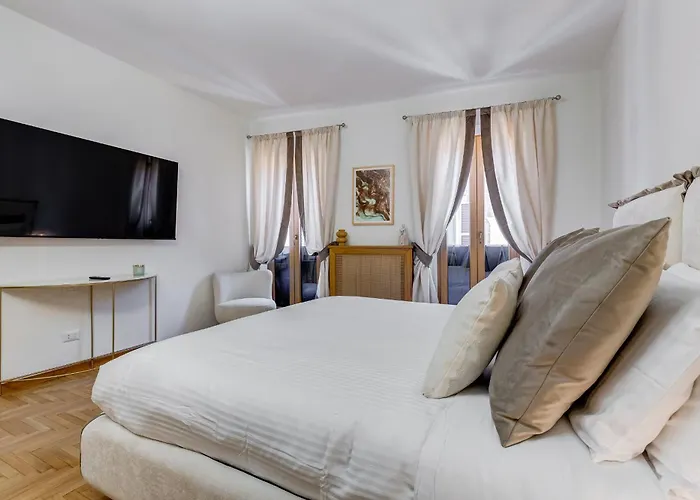 Spanish & Trevi Luxury Flat 200mq And 2 Terrace