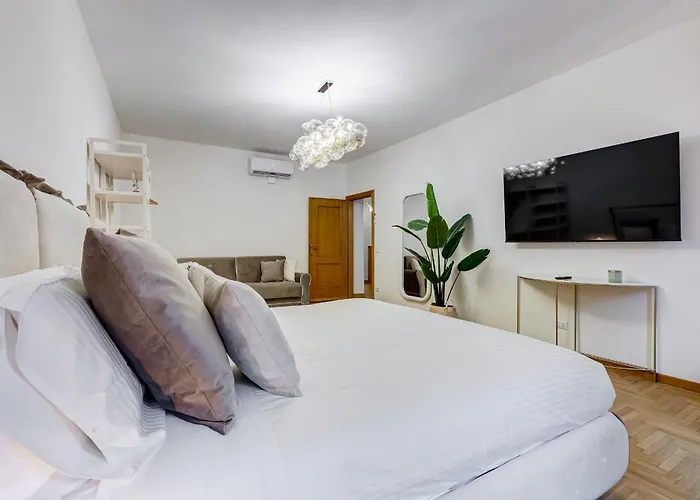 Spanish & Trevi Luxury Flat 200mq And 2 Terrace