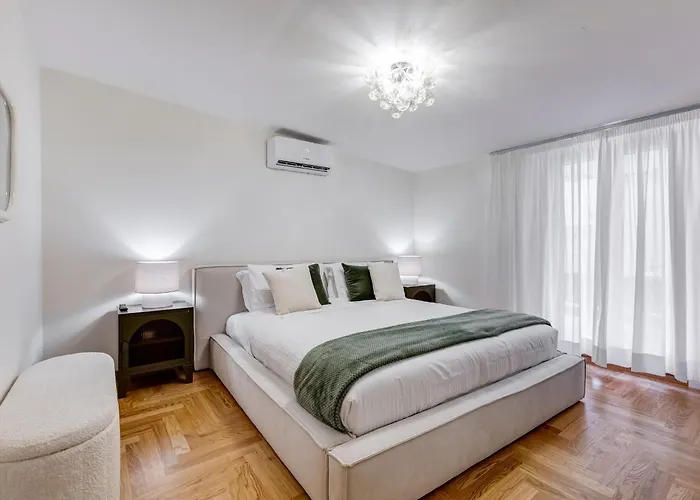 Spanish & Trevi Luxury Flat 200mq And 2 Terrace Διαμέρισμα *